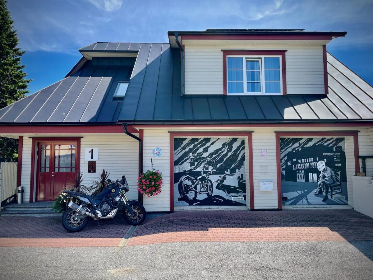 Aleksandri Guesthouse Pärnu Dış mekan fotoğraf
