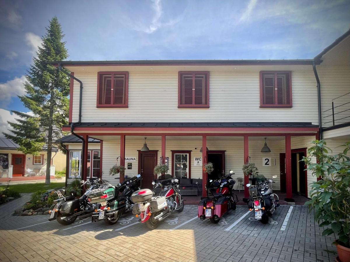 Aleksandri Guesthouse Pärnu Dış mekan fotoğraf