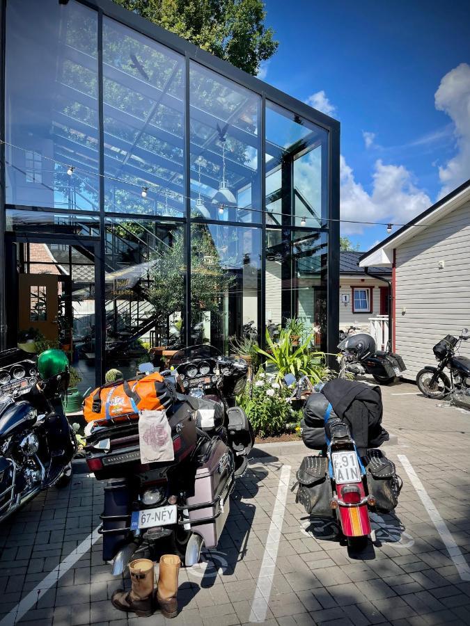 Aleksandri Guesthouse Pärnu Dış mekan fotoğraf