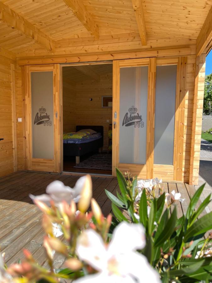 Aleksandri Guesthouse Pärnu Dış mekan fotoğraf